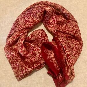 Beautiful silk scarf in red & gold